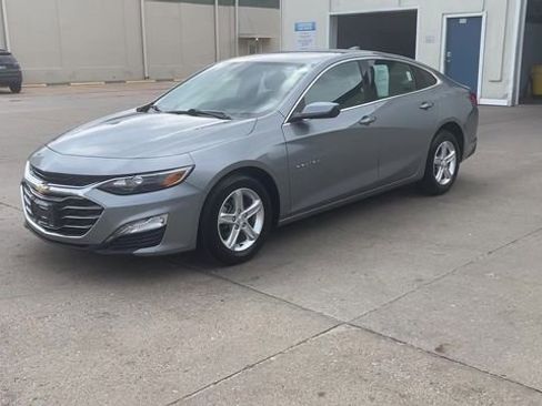 Used 2023 Chevrolet Malibu LT image 4