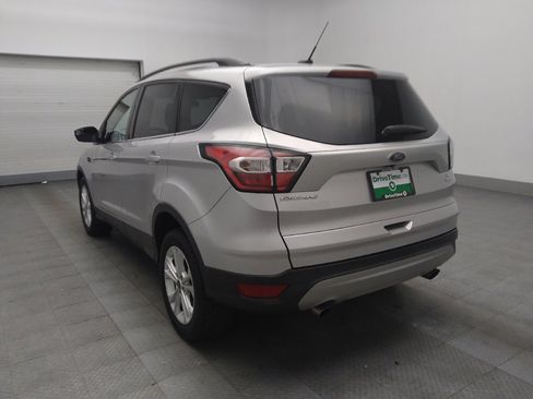 Used 2018 Ford Escape SE image 5