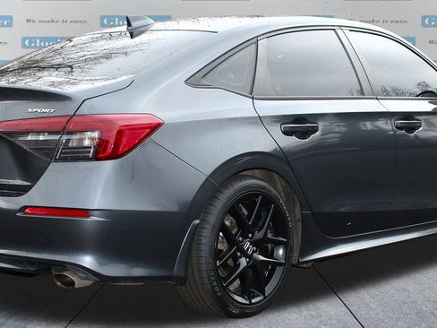 Used 2022 Honda Civic Sport image 6