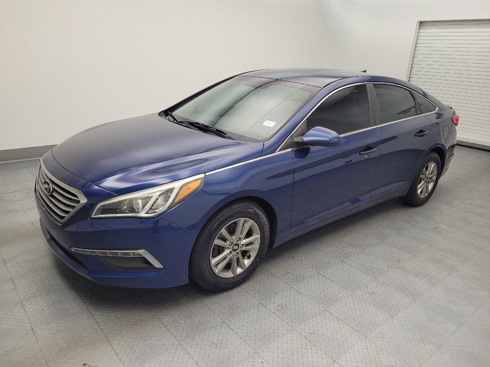 Used 2015 Hyundai Sonata SE w/ Option Group 09 FWD image 2