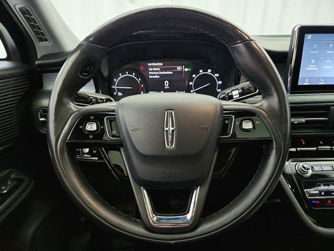 Used 2022 Lincoln Corsair AWD w/ Premium Package image 15