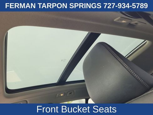 Certified 2024 Volvo XC40 B5 Plus image 24