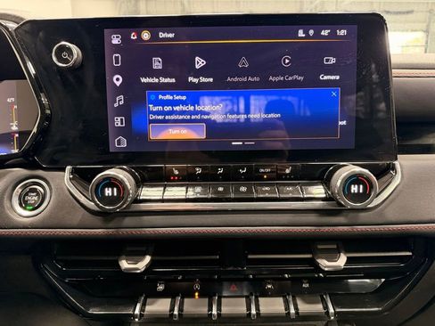Used 2023 Chevrolet Colorado Z71 w/ Z71 Convenience Package 2 AWD/4WD image 33