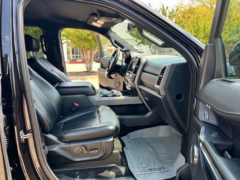 Used 2019 Ford Expedition Max XLT w/ Equipment Group 201A image 13