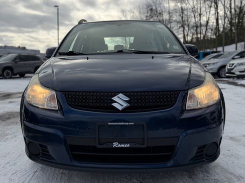 Used 2011 Suzuki SX4 Premium image 13