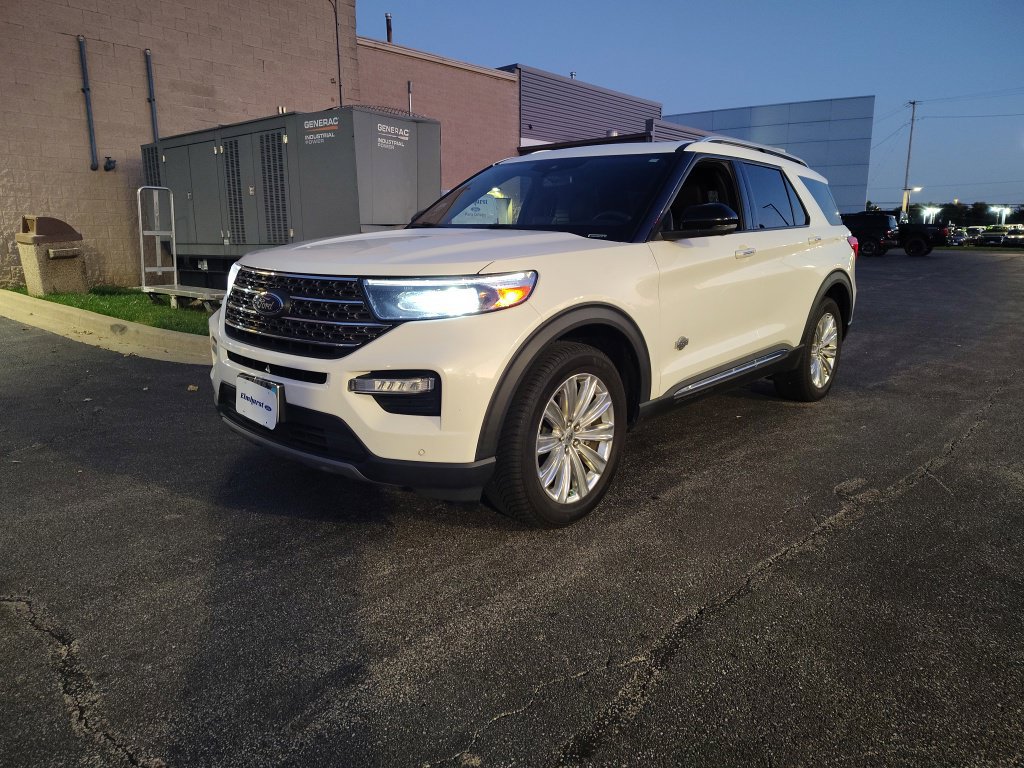 Used 2021 Ford Explorer King Ranch w/ Premium Technology Package AWD/4WD image 3
