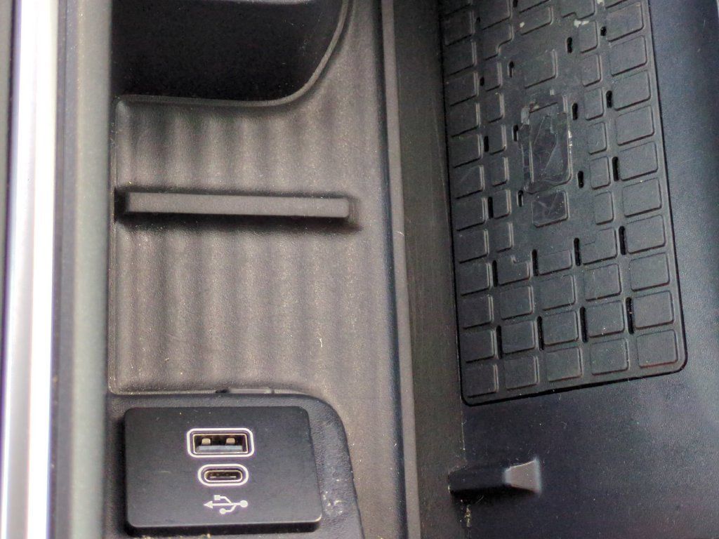 Used 2025 Ford Expedition Max Platinum AWD/4WD image 25