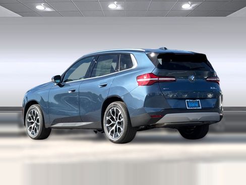 Used 2026 BMW X3 xDrive30 w/ Premium Package image 3