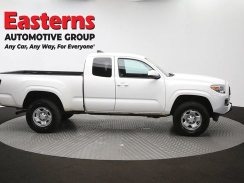 Used 2021 Toyota Tacoma SR RWD image 43