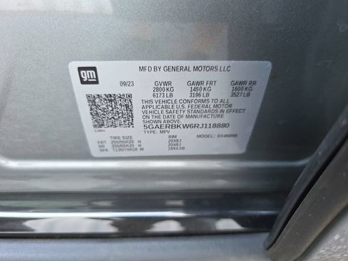 Used 2024 Buick Enclave Essence w/ Experience Buick Package FWD image 42