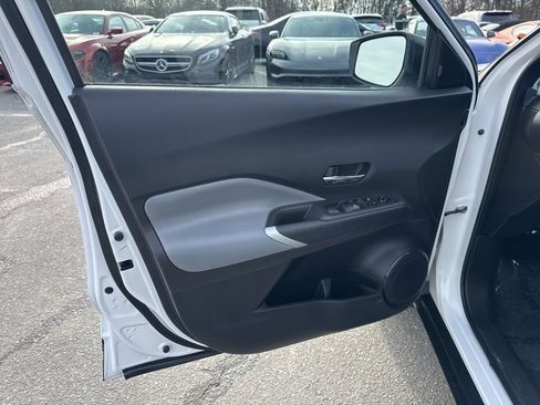 Used 2024 Nissan Kicks SR w/ SR Premium Package image 22