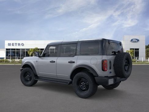 New 2026 Ford Bronco Outer Banks w/ Black Appearance Package AWD/4WD image 4
