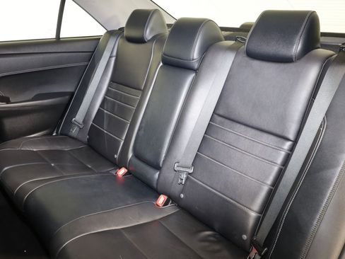 Used 2015 Toyota Camry XLE FWD image 11