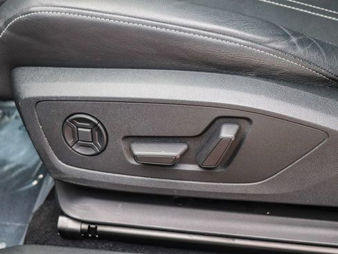 Certified 2023 Audi Q4 e-tron Premium Plus w/ Premium Plus AWD/4WD image 23