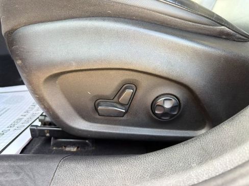 Used 2019 Jeep Renegade Trailhawk image 18