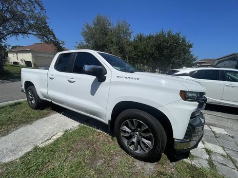 Used 2019 Chevrolet Silverado 1500 LT w/ All-Star Edition image 13