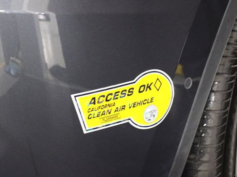 Used 2022 Tesla Model Y Long Range AWD/4WD image 13