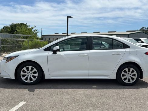 Used 2026 Toyota Corolla LE FWD image 10