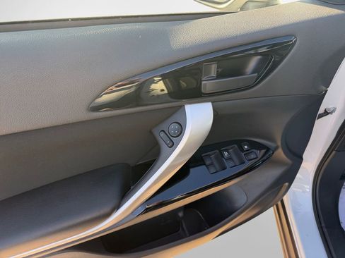 Used 2022 Mitsubishi Eclipse Cross LE image 14