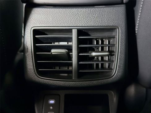 Used 2024 Kia Seltos X-Line AWD/4WD image 24