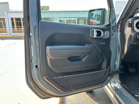 Used 2025 Jeep Wrangler Unlimited Sport S 4xe AWD/4WD image 29