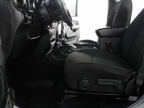 Used 2018 Jeep Wrangler Unlimited Sport S image 14
