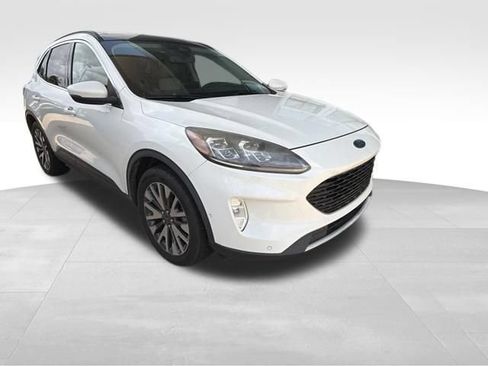 Used 2020 Ford Escape Titanium AWD/4WD image 4