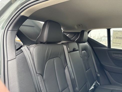 New 2026 Volvo XC40 B5 Core w/ Climate Package AWD/4WD image 41