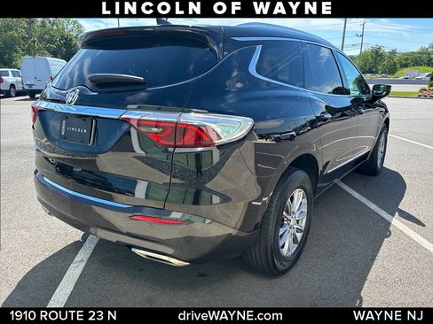 Used 2024 Buick Enclave Essence w/ Technology Package AWD/4WD image 7