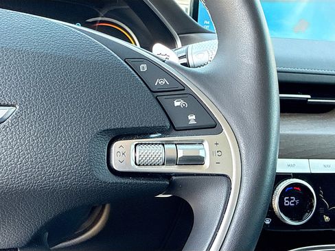 Used 2024 Genesis G80 image 37