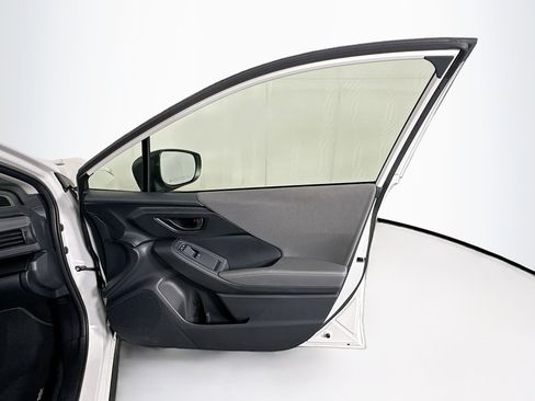 Used 2024 Subaru Crosstrek 2.0i Premium image 30