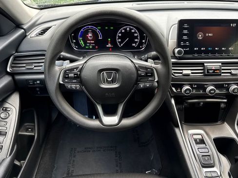 Used 2020 Honda Accord Hybrid image 11