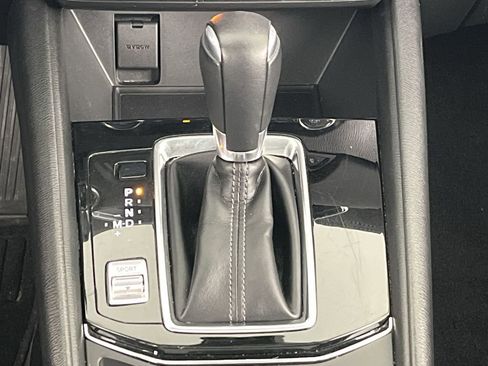 Used 2018 MAZDA CX-5 Touring w/ Preferred Equipment Package AWD/4WD image 20