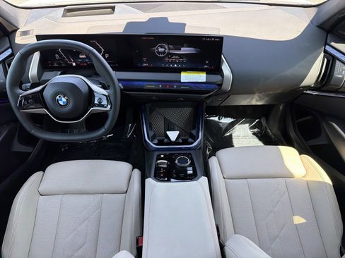 New 2025 BMW X3 xDrive30i w/ Premium Package AWD/4WD image 13