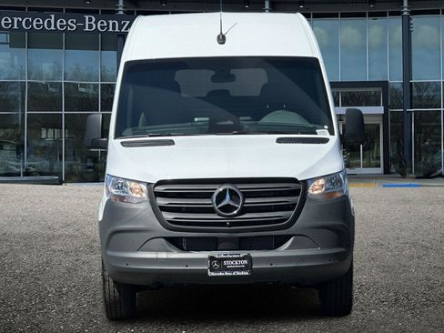 New 2026 Mercedes-Benz Sprinter 2500 image 9