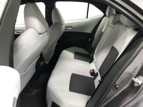 Used 2025 Toyota Corolla SE w/ SE Package image 26