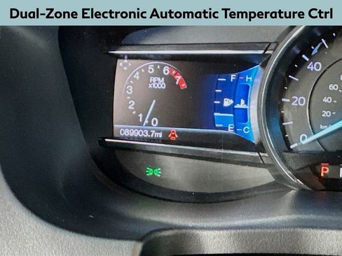 Used 2017 Ford Explorer XLT w/ Equipment Group 202A image 12