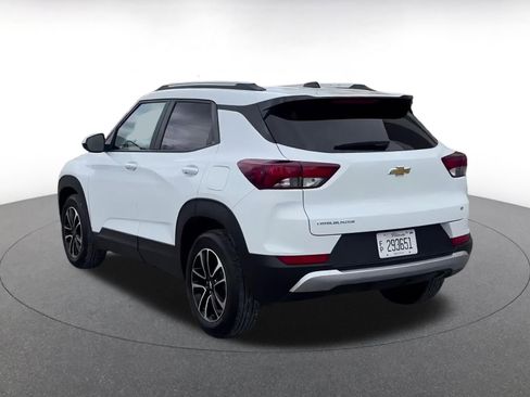 Used 2025 Chevrolet TrailBlazer LT image 11