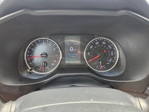 Used 2021 Toyota RAV4 LE FWD image 15