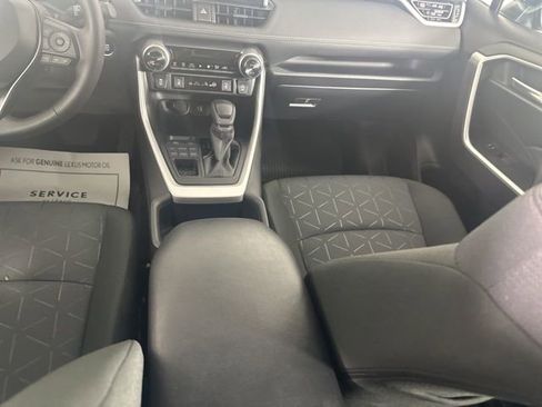 Used 2025 Toyota RAV4 XLE w/ Convenience Package AWD/4WD image 22