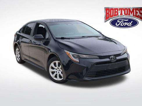 Used 2024 Toyota Corolla LE FWD image 1