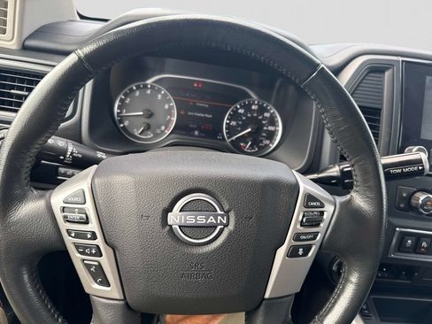 Certified 2024 Nissan Titan SV w/ SV Convenience Package AWD/4WD image 29