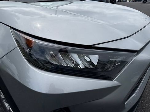 Used 2022 Toyota RAV4 LE AWD/4WD image 12