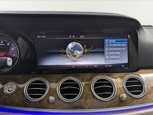 Used 2018 Mercedes-Benz E 300 image 30