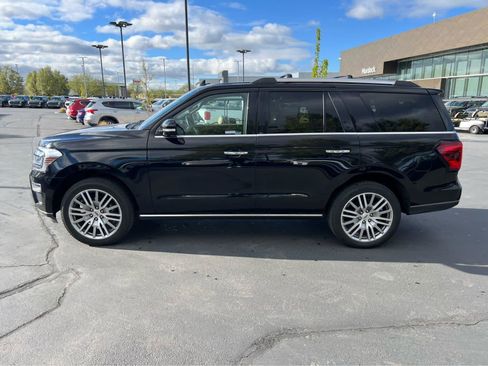 Used 2024 Ford Expedition Limited AWD/4WD image 12
