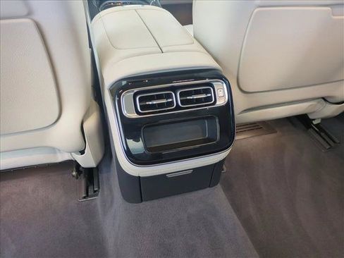 Used 2023 Mercedes-Benz S 500 4MATIC image 19
