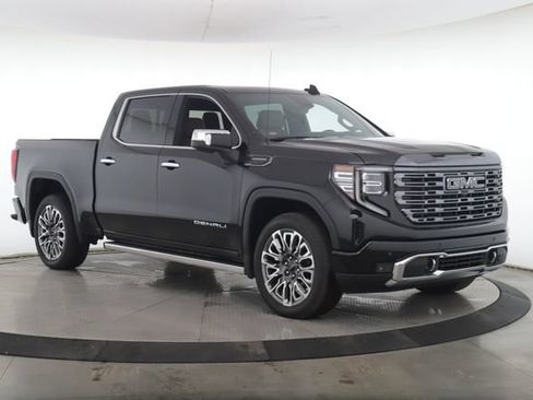 Used 2023 GMC Sierra 1500 Denali Ultimate AWD/4WD image 2