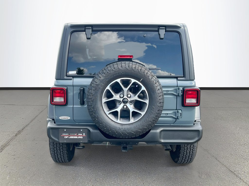 Used 2024 Jeep Wrangler Sport AWD/4WD image 6