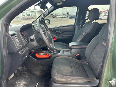 Used 2025 Nissan Frontier Pro-X RWD image 14