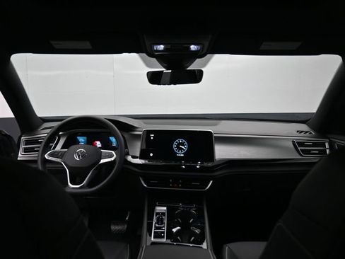 New 2026 Volkswagen Atlas Cross Sport SE image 10